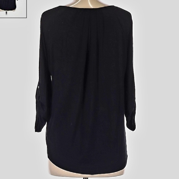 Cupio Black Floral Embroidered Top Rolltab Sleeves Women's Medium M Soft Comfort - Picture 2 of 7